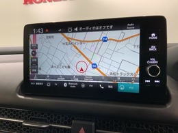 アップルカープレイ、アンドロイドオート対応対応純正ナビ搭載です。知らない道も安心ですね！