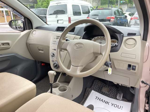 車検R7年11月/走行46,800km/キーレス/純正オーディオ/ラジオ/CD/パワステ/パワーウィンドウ
