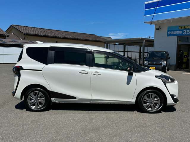 ボディーコーティングやナビの取り付け、下廻り防錆塗装も施行など、お車に関する様々なご要望に対応いたします♪お客様の1台のために相談に乗らせてください！！