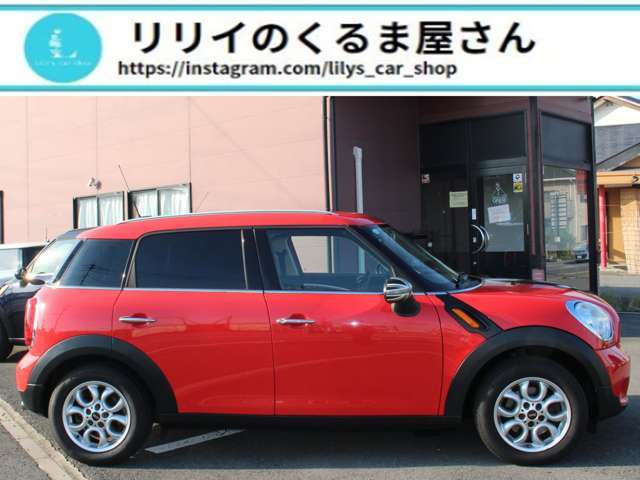 小物類は多数ついております。取り外しも可能ですので、詳しくはお問い合わせくださいませ。