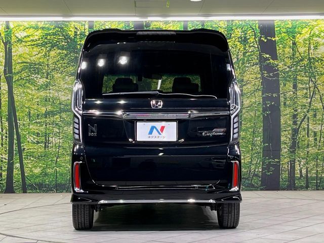 安心の最長10年・走行無制限保証（有償）をご用意。保証内容も充実はもちろん、無料点検＆オイル交換や、年中無休の全国・24時間ロードサービスも付帯されておりますのでご安心下さい。