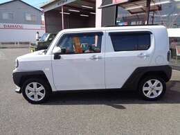 お車を見られる際には是非エンジンルームもチェックしてみてください！その仕上がりに驚かれるはずです！！