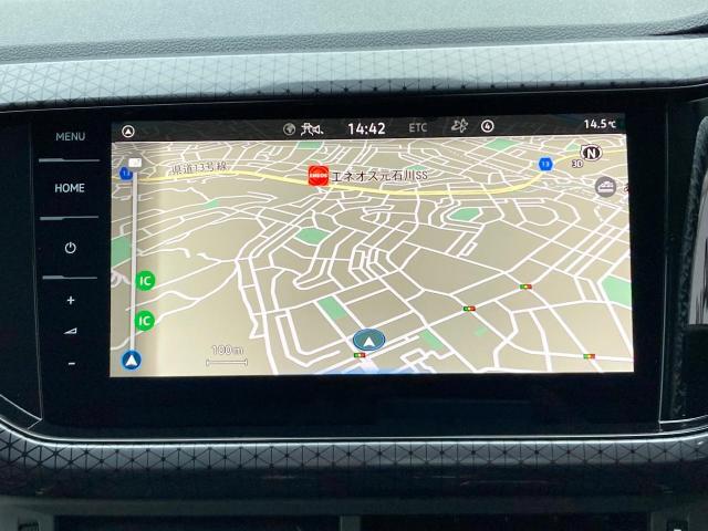 スマートフォン用アプリ[Apple CarPlay][Android Auto]対応の純正ナビ Discover Pro を装備、ラジオのほか、USB、Bluetoothも対応しています。