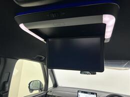 【後部座席操作部】後部座席を快適に過ごしていただくための便利な装備が付いています！