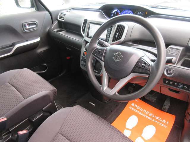 装備充実！社外SDナビ（CN-RE04WD）　地デジ　全方位カメラ　Bluetooth　左側パワースライド　ETC　クルコン　運転席シートヒーター　ドラレコ　スマートキー　オートエアコン　純正15AW