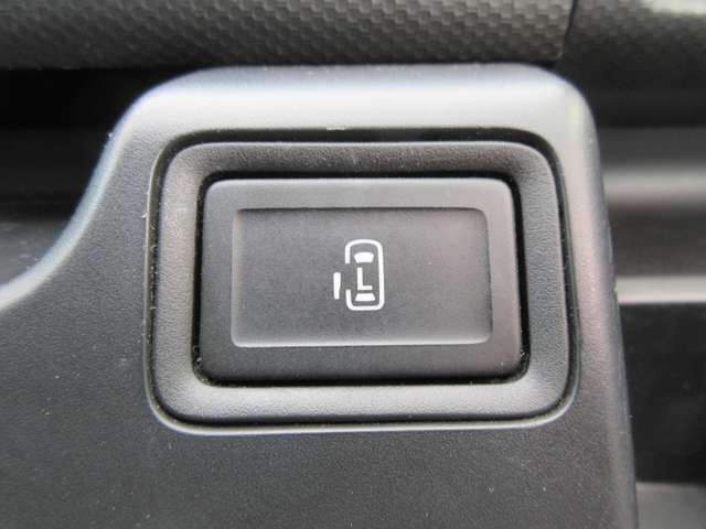 高価下取、買取も行なっております。またご不用のお車の引取り、廃車手続も承ります。