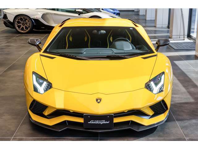 Aventador S New Giallo Orion