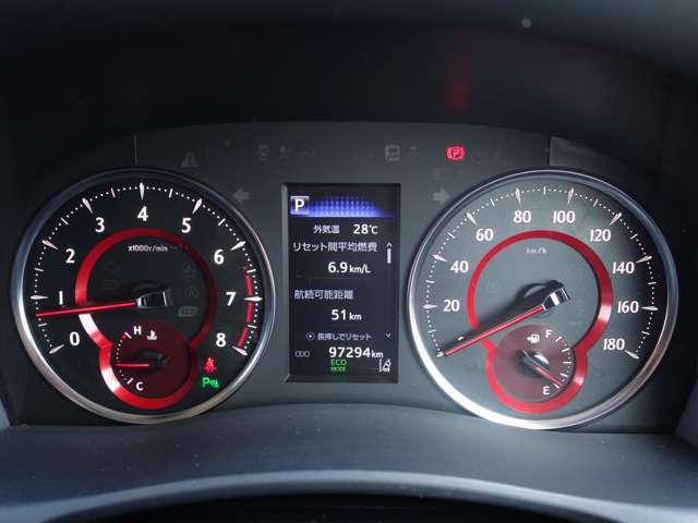 4WD　純正SDナビ　CD　BT　ワンセグ　AUX　バックカメラ　両側電動スライド　レーダークルーズ　LEDオートライト　純正アルミ　コーナーセンサー　MTモード付AT　WAC　スマートキー　ETC