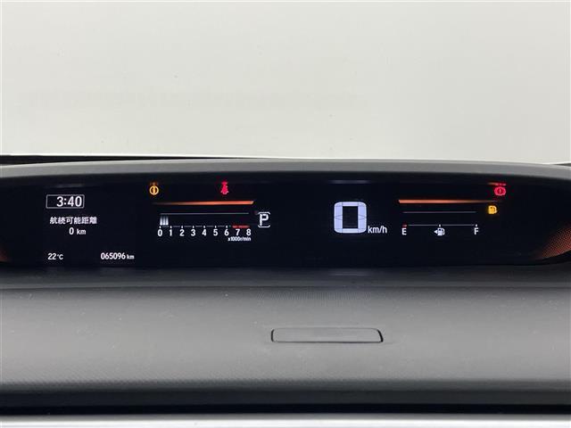 【スピードメーター】メーターがシンプルで見やすく運転しやすいですね！