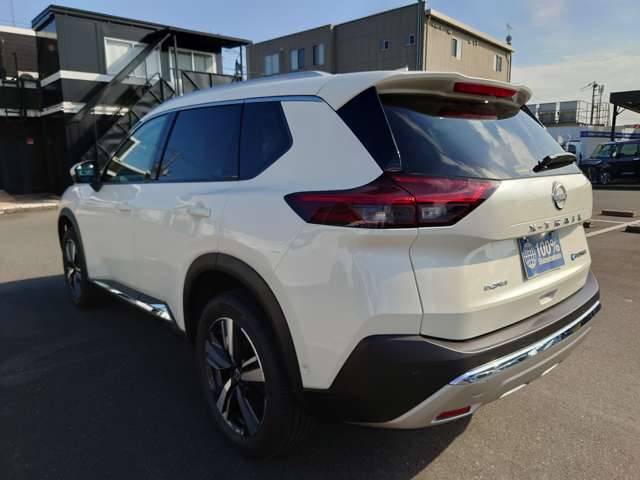 【保証内容紹介】■メーカー新車保証5年間10万キロ　※全国の最寄りのディーラーにて保証対応可能ですので、遠方のお客様でも安心です。