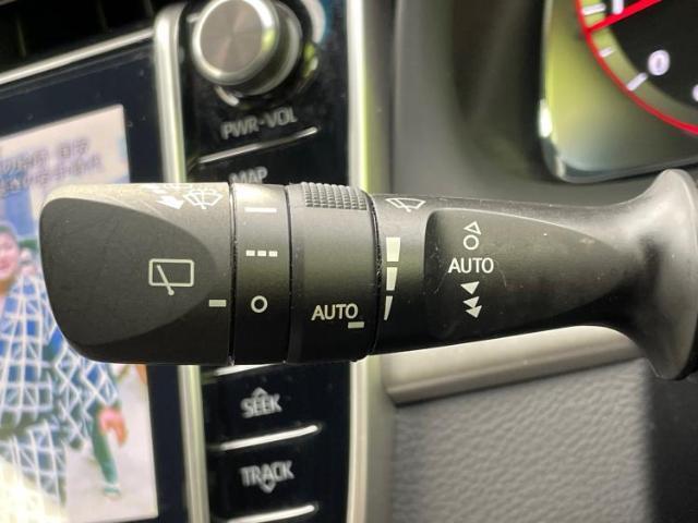 国産車から輸入車まで多様なお客様のニーズのお応えできるように、全国規模で豊富な在庫展開！車のことならWECARSへ！