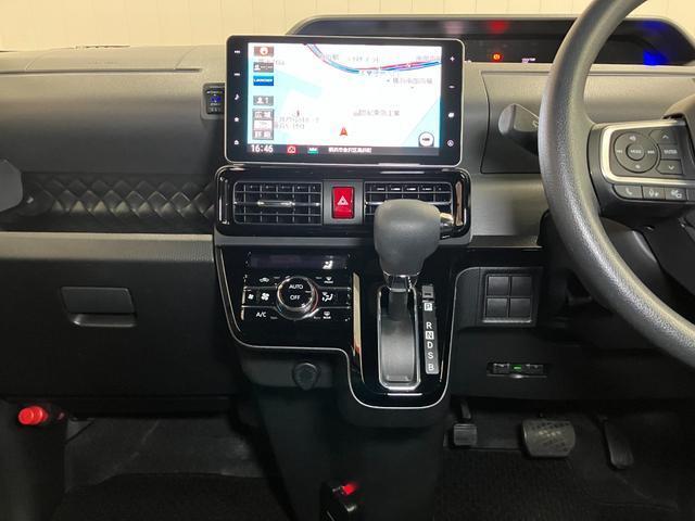 ナビ、オートエアコン付