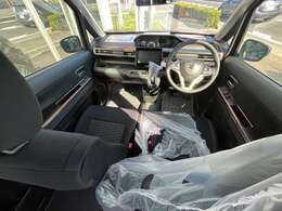 ☆弊社の整備工場には国家資格を持った整備士が多数在籍しております。また、軽自動車だけでなく普通車や外車の整備も実施しておりますのでご購入いただいたお車だけでなくご家族のお車の整備もお任せください☆