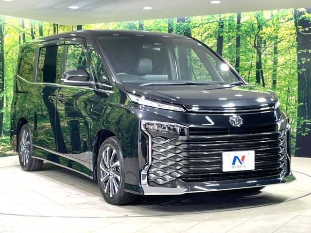 大好評のボディコーティング「弾スプラッシュコート」もご納車までに施工可能。通常のガラスコートと異なる、耐久年数6年の無機質ガラスコーティングが、ボディをキレイな状態に保ってくれます。