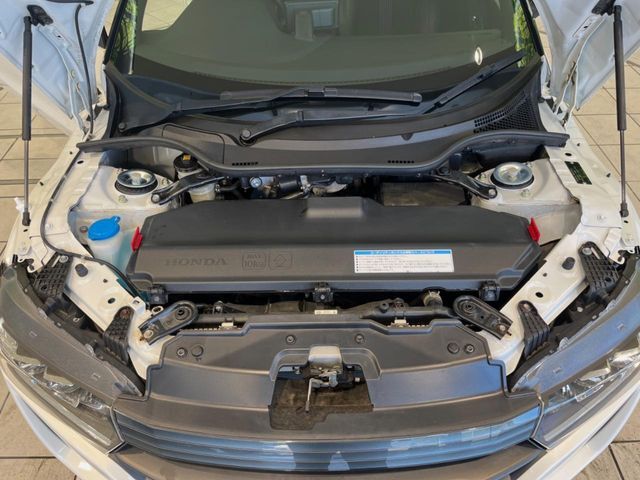 普段のお買い物や通勤、送迎等に十分な荷室スペースを確保しております。