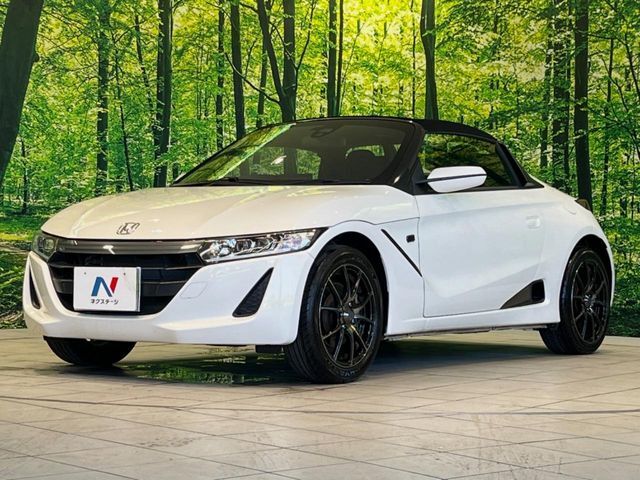 大好評のボディコーティング「弾スプラッシュコート」もご納車までに施工可能。通常のガラスコートと異なる、耐久年数6年の無機質ガラスコーティングが、ボディをキレイな状態に保ってくれます。