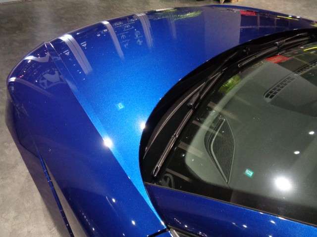 オークジャパンでは、ご来店頂くお客様用の駐車スペースを確保しております。皆様の愛車でお気軽に遊びにいらしてください。