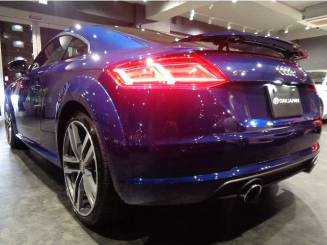 オークジャパンでは、【高価買取宣言】を実施しております。国産・輸入車問わず、お電話での査定も実施しております。是非、お気軽にお問い合わせくださいませ。