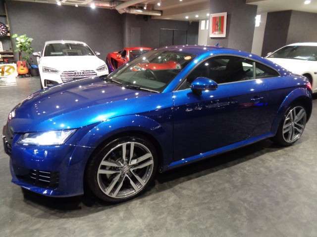 オークジャパンでは、日本及び世界各国に張り巡らされた独自の仕入ルートにより、厳選された輸入車のみのお取扱いとなります。