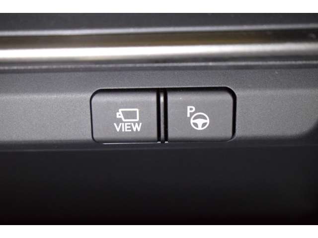 アドバンストパークのオプション付きです！スイッチ操作で自動駐車が可能です。