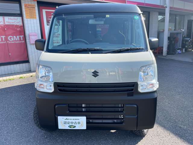 陸運局認証の自社工場にて法定整備を実施致します。車検取得に必要な重量税や自賠責保険もお支払い総額に含まれております。