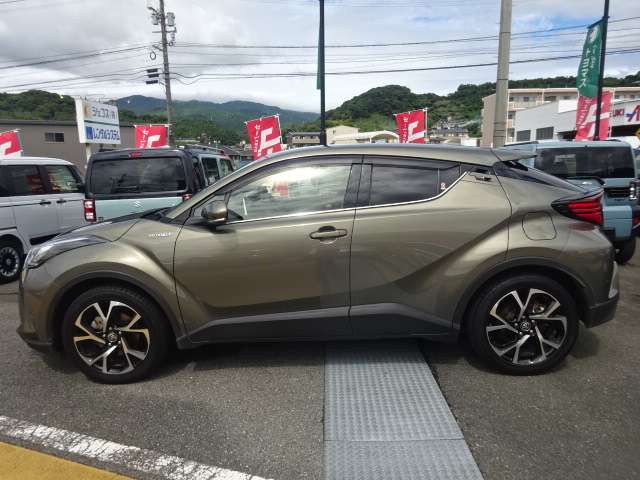 お支払方法の御相談や納車までの手続きなど、ご不明な点は　当店直通フリーダイヤル「0078ー6002-456224」（担当・フジワラ）まで　（＾＾）