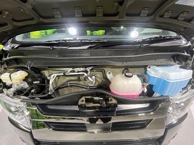 親切・丁寧な専門メカニックスタッフが応対！・車検・点検整備・事故等の修理などアフターサービスも安心。お車のカスタマイズもネクステージのサービススタッフまでご相談ください！
