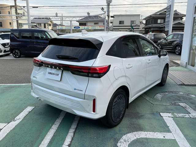 衝突被害軽減ブレーキや前後踏み間違い防止アシストなど安全装備も充実しています。