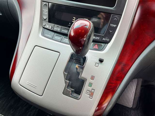 MTモードAT！マニュアル感覚でシフトチェンジ出来ます。運転が楽しくなります！