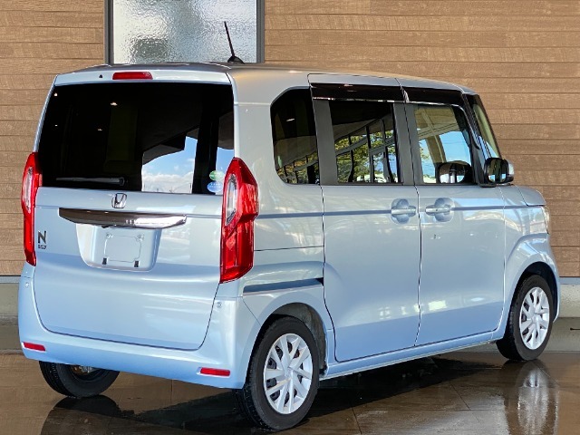 当店中古車には車両価格の中に最長2年間のHonda中古車保証が既に含まれています◎保証期間中は、どれだけ走って頂いても保証が切れることはありません♪※中古車のグレードにより保証期間は変わります。