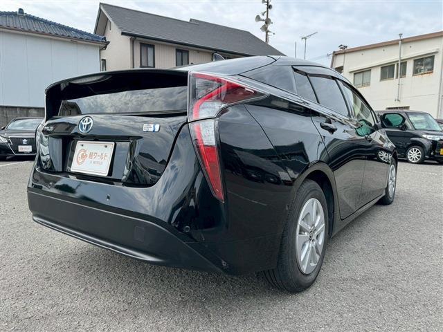 最短3日で、ご納車可能です！お車についてのご質問やお見積りのご依頼、ご希望のお支払方法や月々のお支払金額・任意の保険内容のご相談も承っておりますので、お気軽に当店へお問い合わせ下さい！