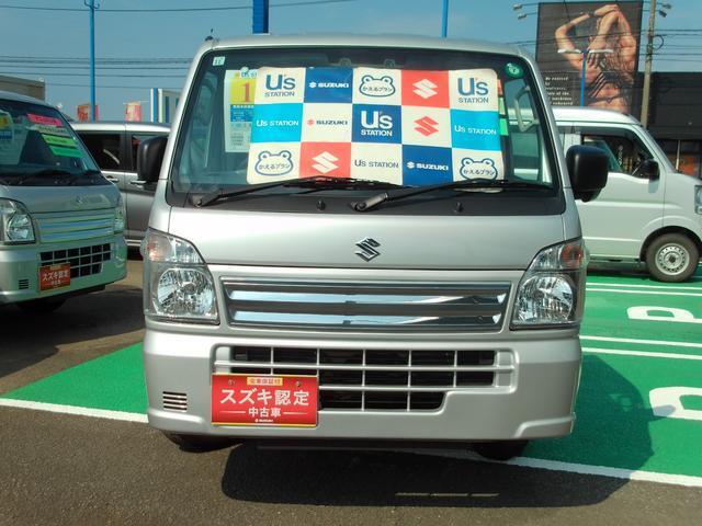 車体色　シルキーシルバーメタリック