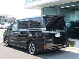 納車時は安心して御利用できます様弊社サ-ビススタッフが点検整備をさせて頂きます