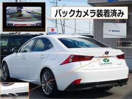 この角度の写真、カッコ良いと思いませんか？　徹底的に磨き作業を行ったボデーは光り輝いております。写真撮影の際の周りの景色が写り込むほど綺麗な状態です。　お近くの方は一度お車のご確認に来られませんか？