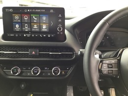 ドライブの必需品。見やすい・使いやすいホンダコネクトディスプレイを搭載。