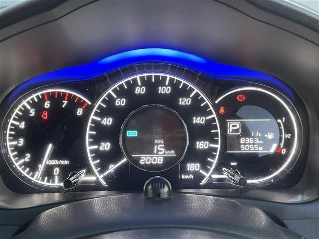気になる車はすぐにお問い合わせください！画面右側の0066から始まる無料ダイヤルからお問い合わせ下さい！専門スタッフがお車のご質問にお答えいたします！