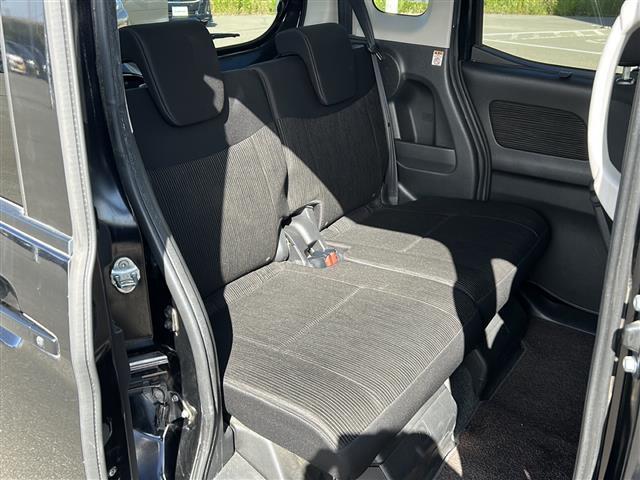 店頭販売もしておりますので、先に在庫が無くなってしまうこともございます。気になる車はまずはお問い合わせください！