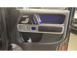 当店は都道318号線・環七通り沿いに面しており、都心・郊外両方向からのアクセス良好です。高速の最寄りICは首都高速4号新宿線「幡ヶ谷」です。