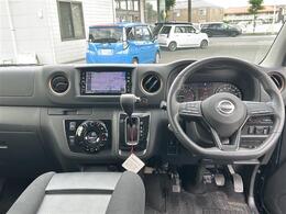 【インパネ全体】全方位で視界が広く、高い目線で運転もしやすいです！