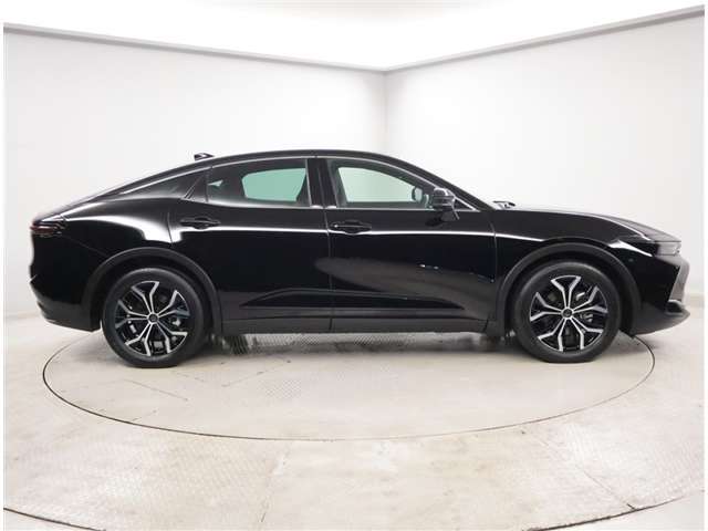 “トヨタのクレジット一体型保険”でしたら、保険料は定額で安心・お手続きも簡単！自動車保険をディーラーでご加入いただくでと、ご相談窓口が一本となって便利です！！