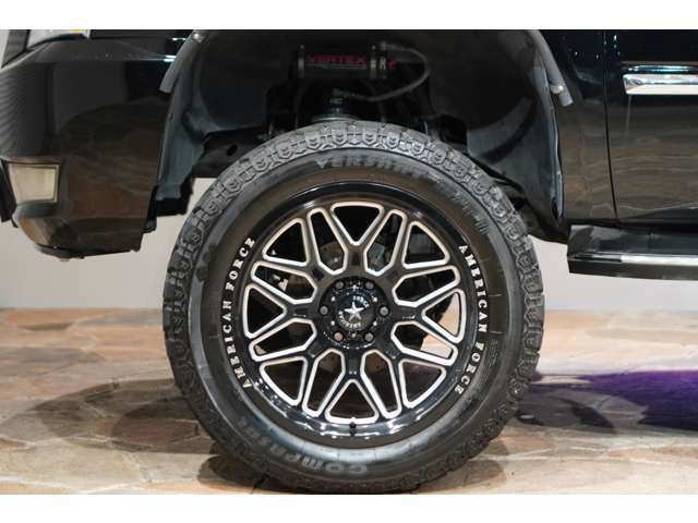 お問い合わせからご成約ご納車までは勿論、販売させて頂いた限り、責任を持ちご納車後のアフターメンテナンスを含め精一杯頑張りたいと思います！！是非お気軽に058-215-6896までお問い合わせください！