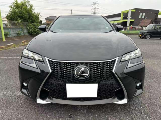 迫力があるフロントマスク