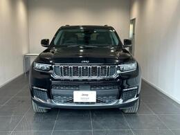7スロットグリルはJeepの伝統です。
