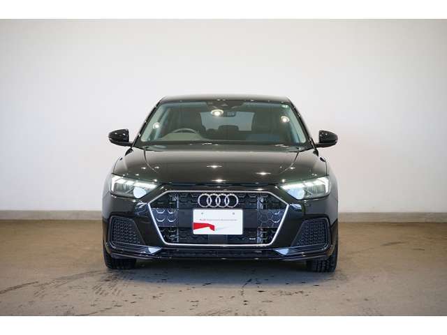 Audi A1 Sportback 25 TFSI advanced/LEDヘッドライト/アルミホイール 10スポークタービンスタイル 6.5J×16