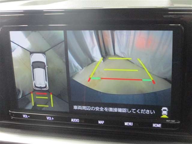 パノラミックビューモニター付きです。車両を上から見たような映像をディスプレイオーディオ画面に表示。運転席からの目視だけでは見にくい、車両周辺の状況をリアルタイムでしっかり確認できます。