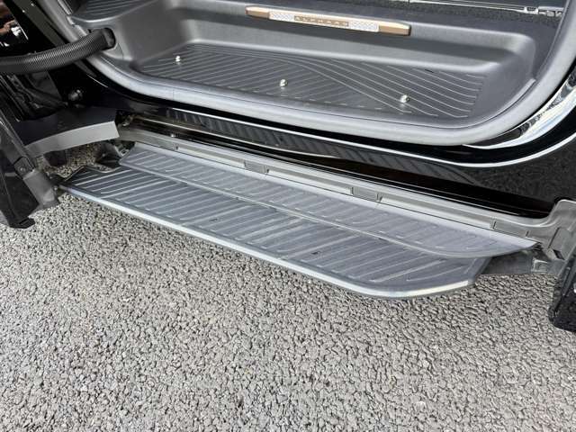 ユニバーサルステップ付☆