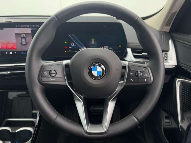BMW専門のメカニックが、100項目にも上るポイントを徹底的にチェック。交換基準に達した部品があれば、弊社負担にて交換後、お客様へご納車致します。