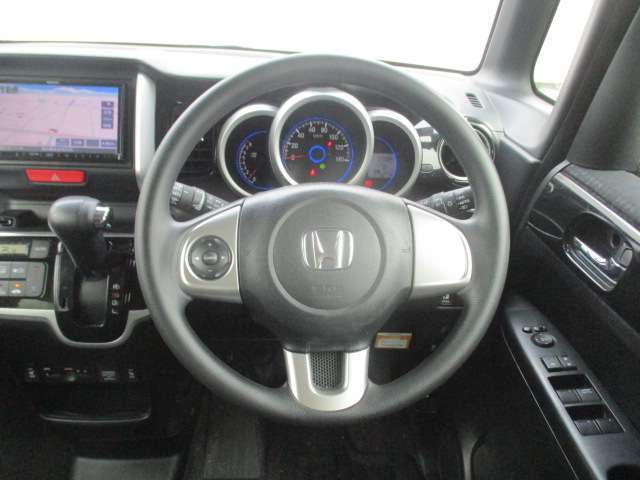 購入後も末永いお付き合いを♪アフターサービスもお任せください！車検整備・買取下取・事故・保険など幅広くご対応致します！