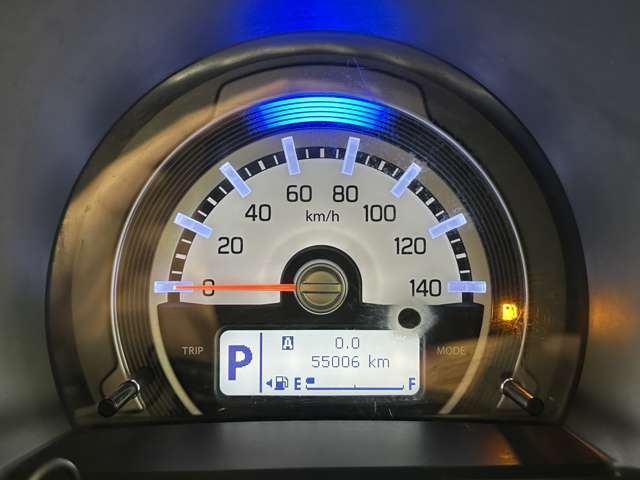 お近くの方はぜひご来店を♪　車検付のお車はご試乗も可能ですので装備や状態をしっかりとご確認頂けます。