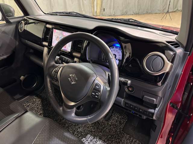 当店のこだわりはズバリ「価格」です。車両仕入れにとことんこだわり、良質な車両を安く取り揃えております。